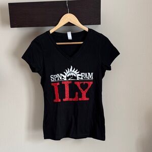 Supernatural Stands SPN Family V-neck Shirt XS New